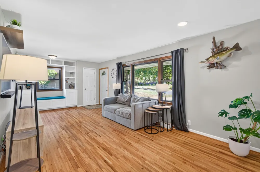 4500 Nord Drive Bloomington, MN 55437