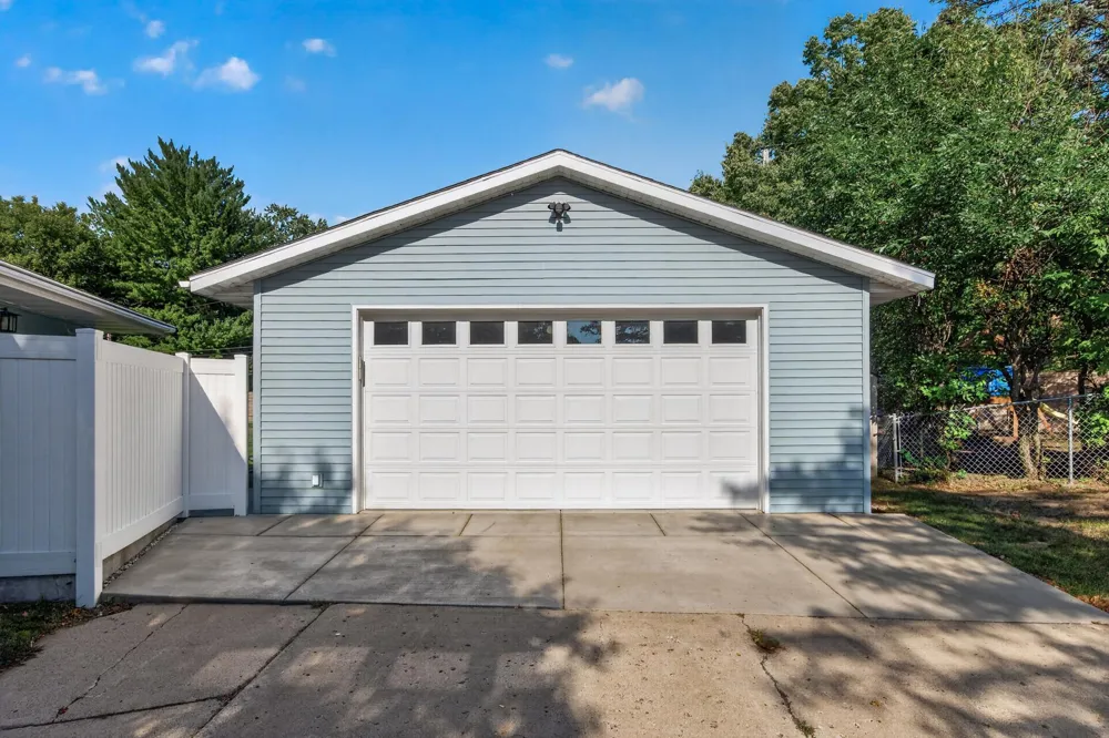 4500 Nord Drive Bloomington, MN 55437