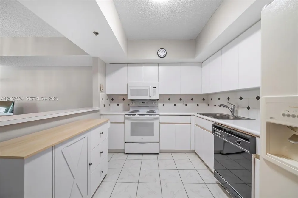 9455 Collins Ave #501 Surfside, FL 33154