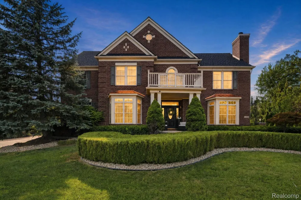 48645 Antique Road Canton Charter Township, MI 48187
