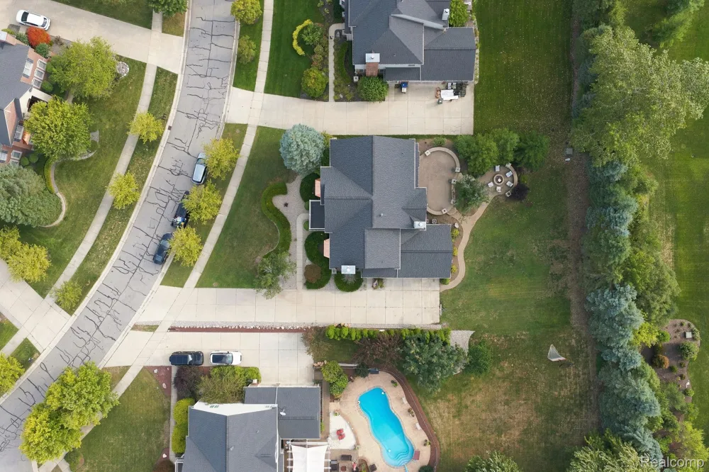 48645 Antique Road Canton Charter Township, MI 48187