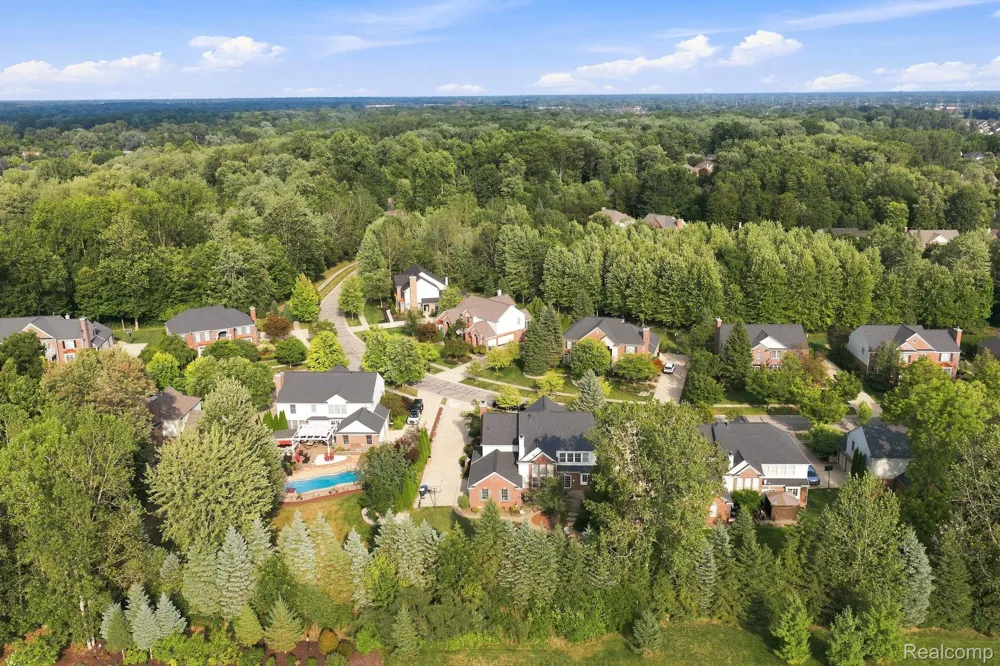 48645 Antique Road Canton Charter Township, MI 48187