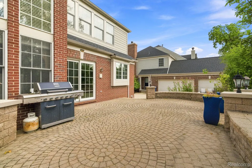 48645 Antique Road Canton Charter Township, MI 48187