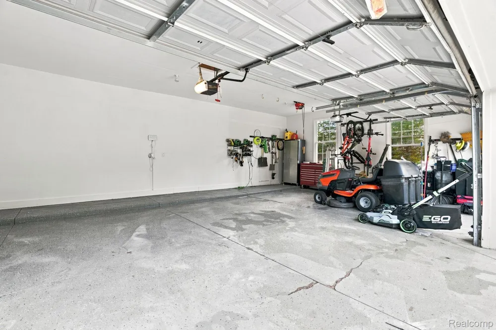 48645 Antique Road Canton Charter Township, MI 48187