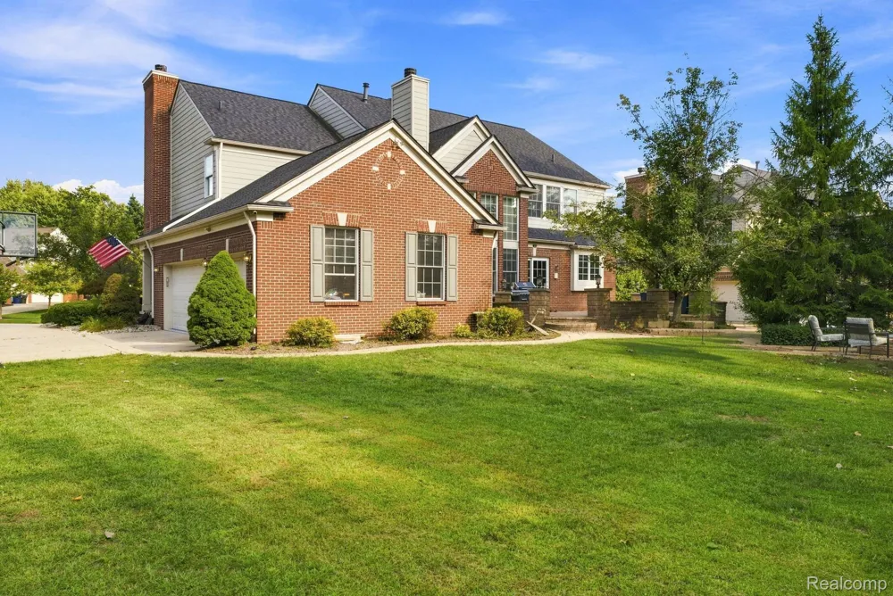 48645 Antique Road Canton Charter Township, MI 48187
