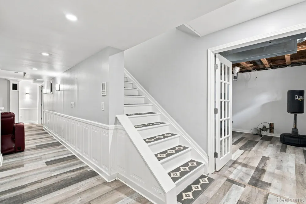 48645 Antique Road Canton Charter Township, MI 48187