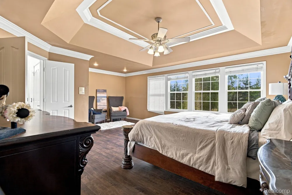 48645 Antique Road Canton Charter Township, MI 48187