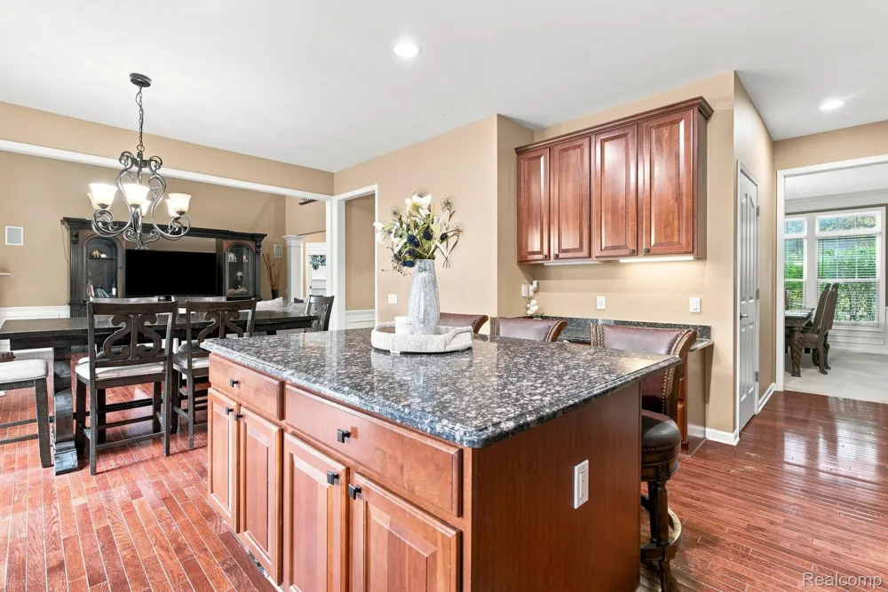 48645 Antique Road Canton Charter Township, MI 48187