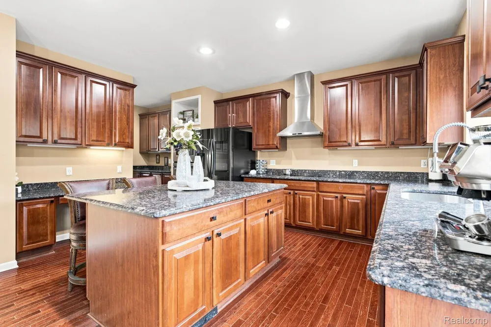 48645 Antique Road Canton Charter Township, MI 48187