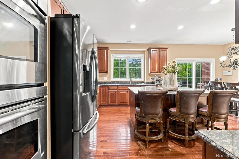 48645 Antique Road Canton Charter Township, MI 48187