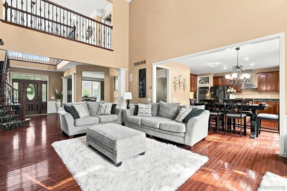 48645 Antique Road Canton Charter Township, MI 48187