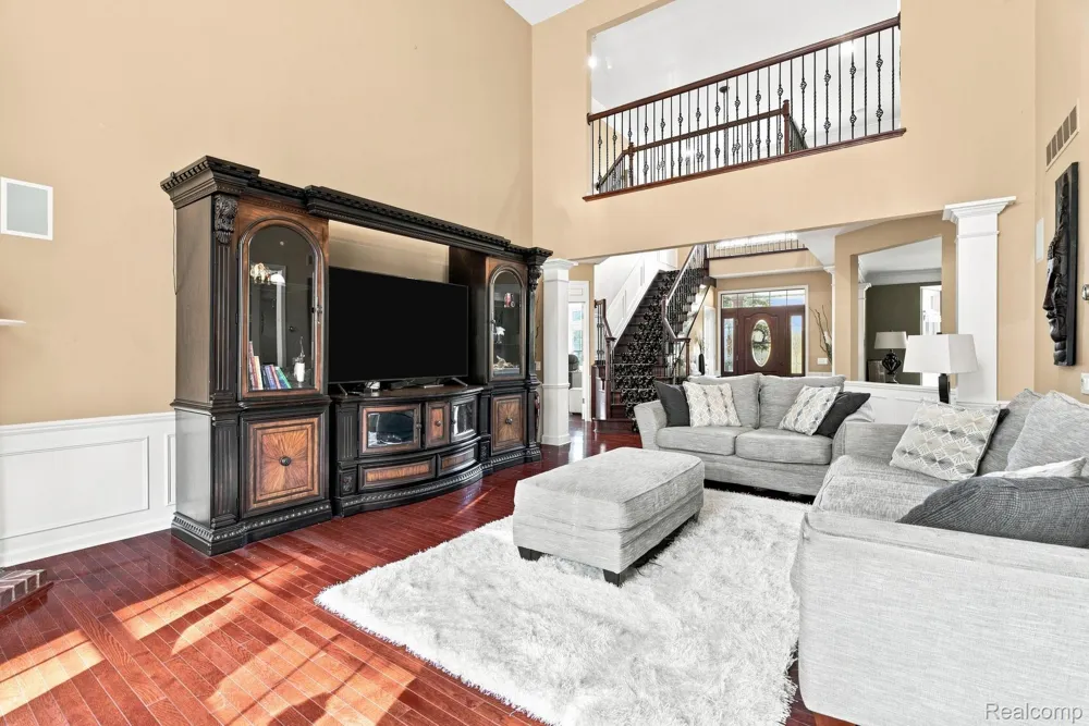 48645 Antique Road Canton Charter Township, MI 48187