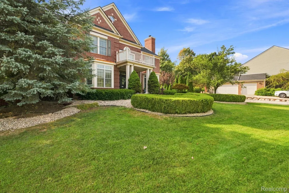 48645 Antique Road Canton Charter Township, MI 48187