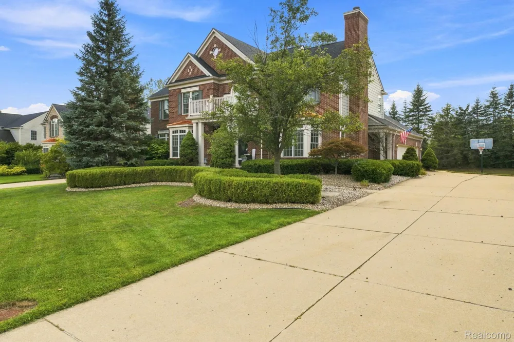 48645 Antique Road Canton Charter Township, MI 48187