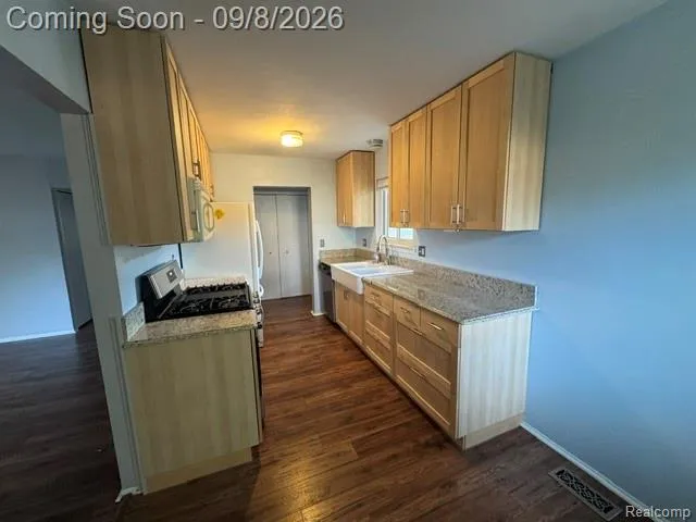 3224 WOODLAND AVENUE Royal Oak City, MI 48073