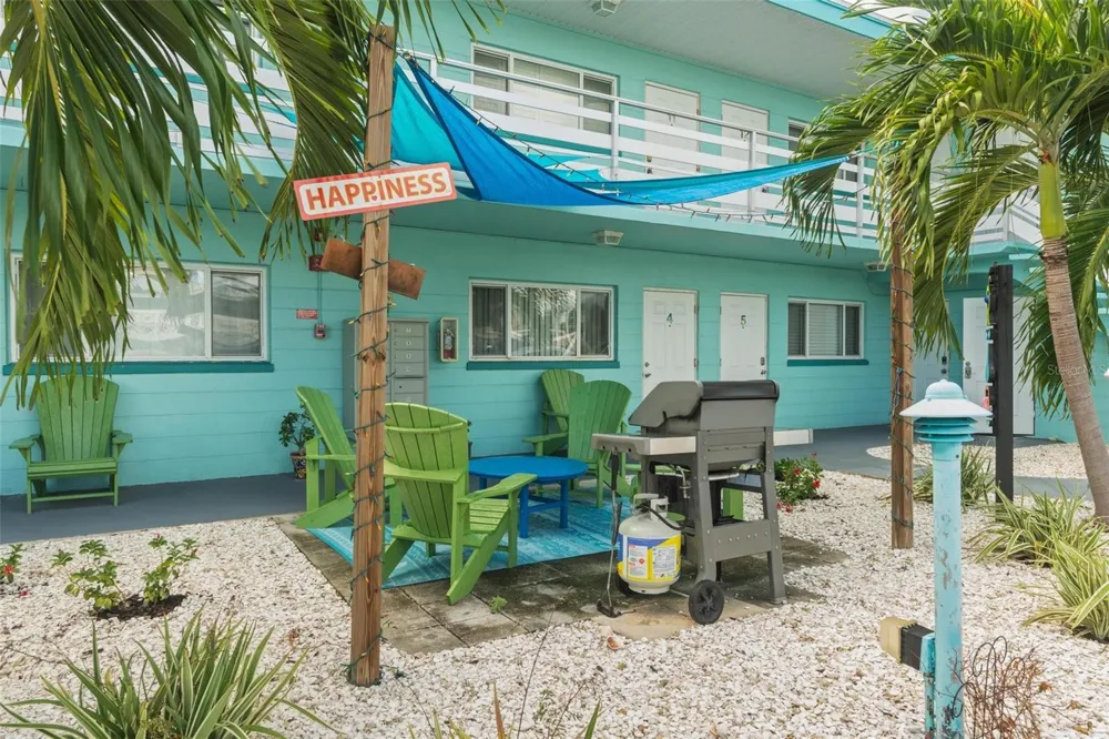 504 67TH AVENUE #7 St Pete Beach, FL 33706