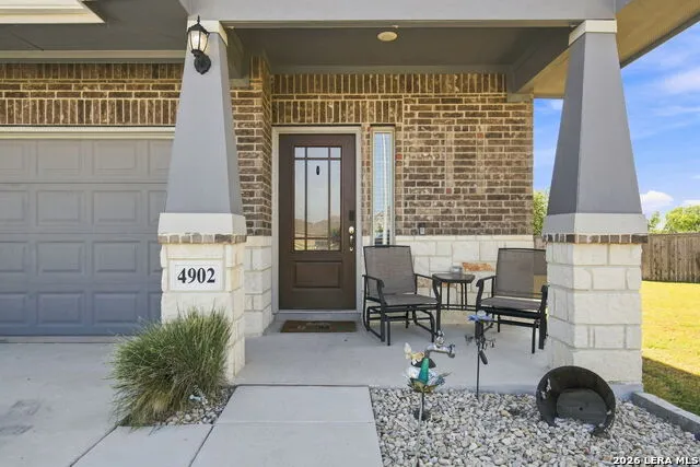 4902 Village Park Marion, TX 78124