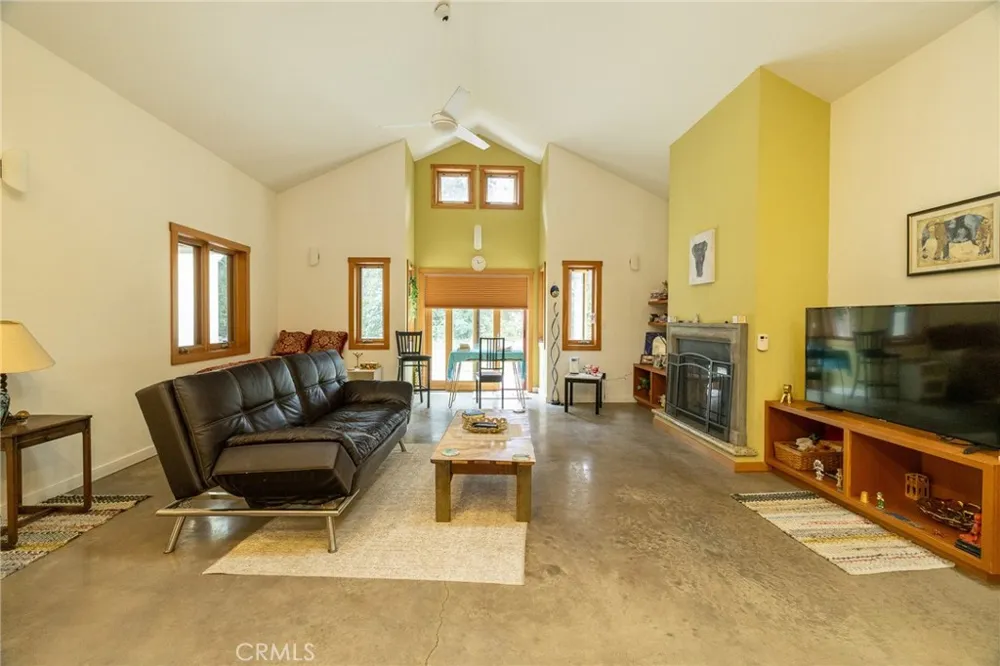 904 W 12th Avenue Chico, CA 95926