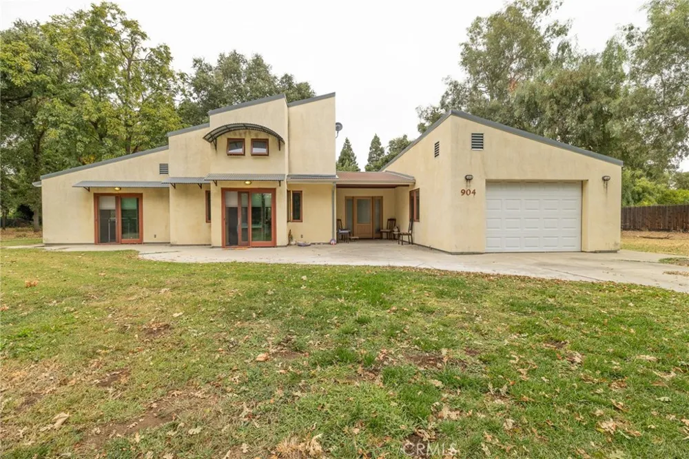 904 W 12th Avenue Chico, CA 95926