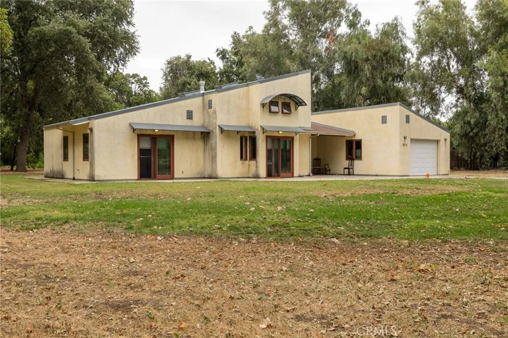 904 W 12th Avenue Chico, CA 95926