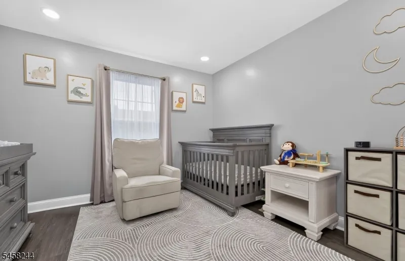 68 SASSAFRAS COURT North Brunswick, NJ 08902