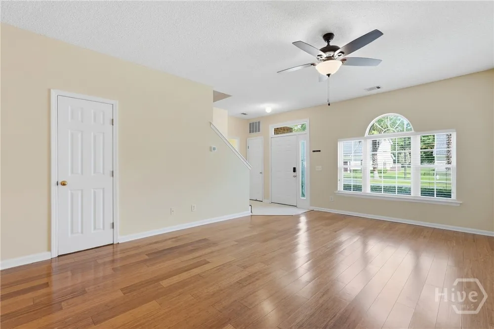 6 Putters Place Savannah, GA 31419