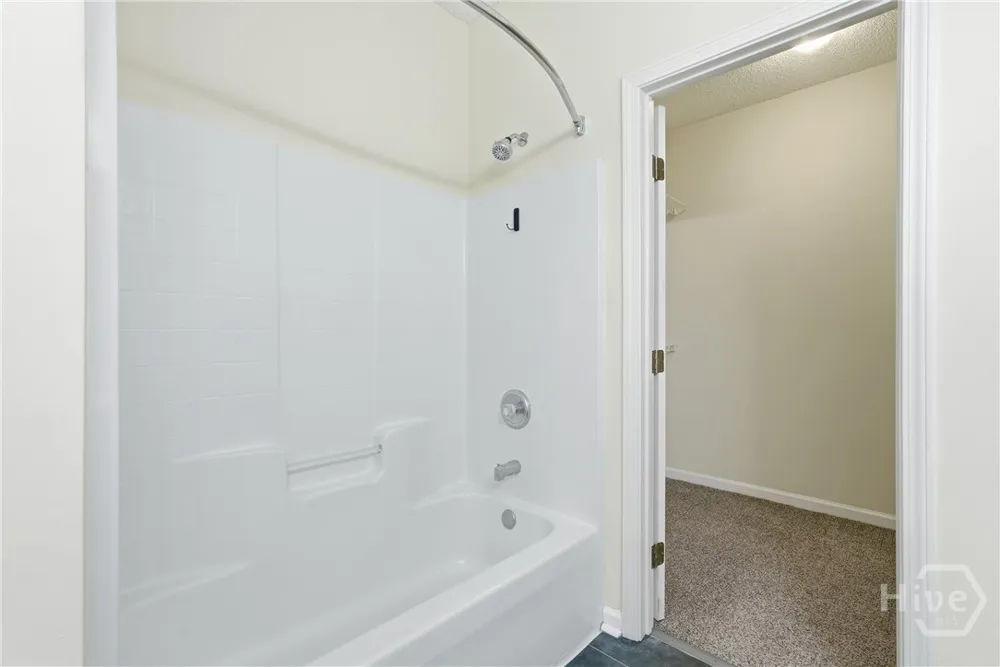 6 Putters Place Savannah, GA 31419