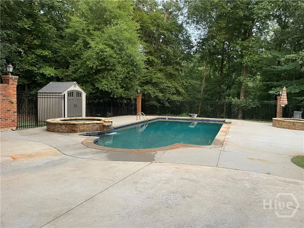 1171 River Run Bishop, GA 30621