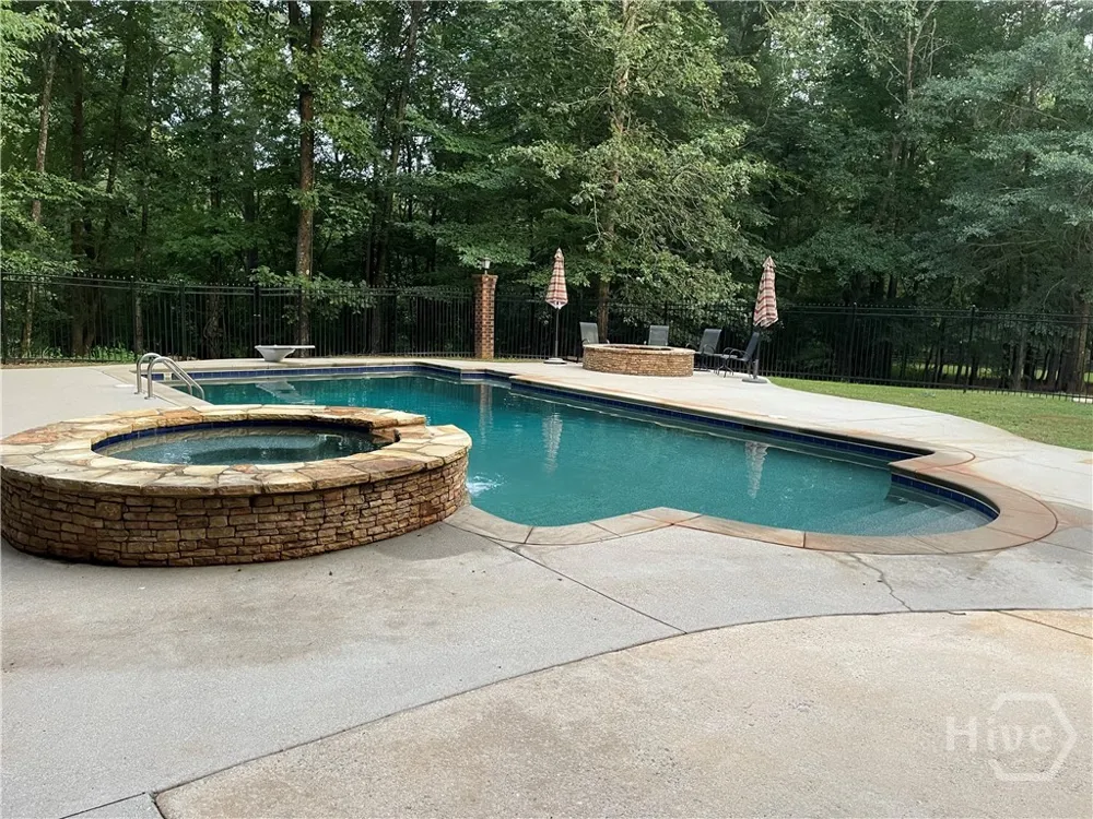 1171 River Run Bishop, GA 30621