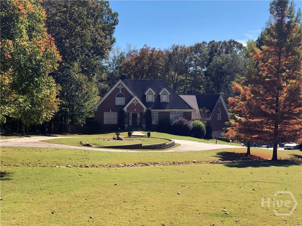 1171 River Run Bishop, GA 30621