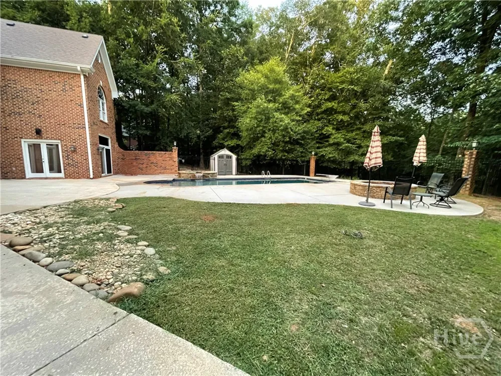 1171 River Run Bishop, GA 30621