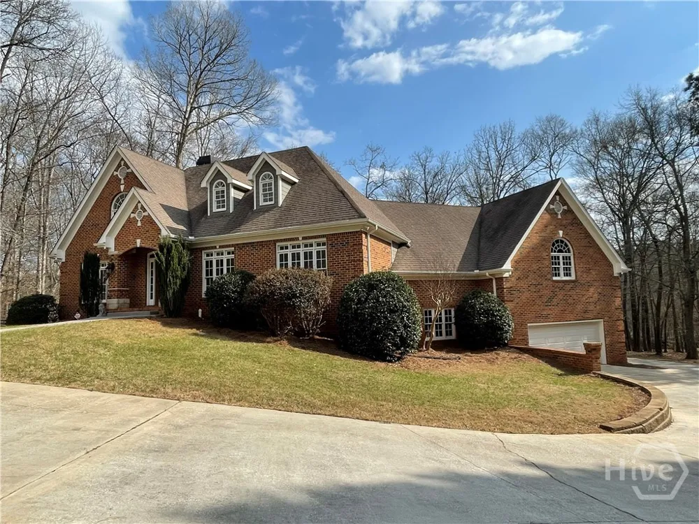 1171 River Run Bishop, GA 30621