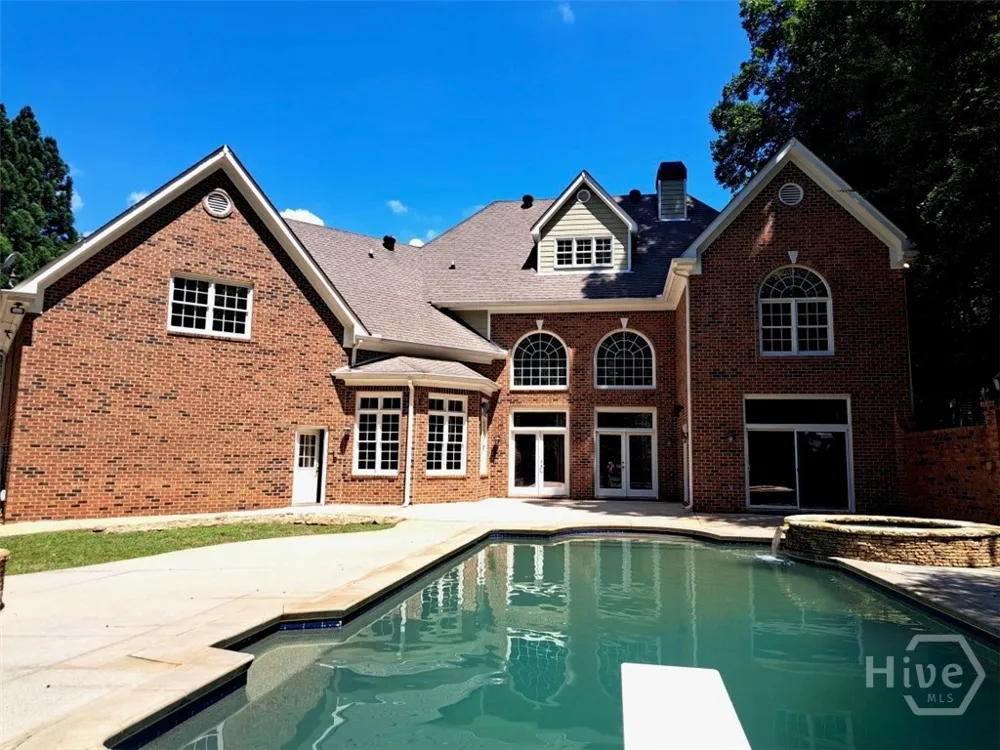 1171 River Run Bishop, GA 30621