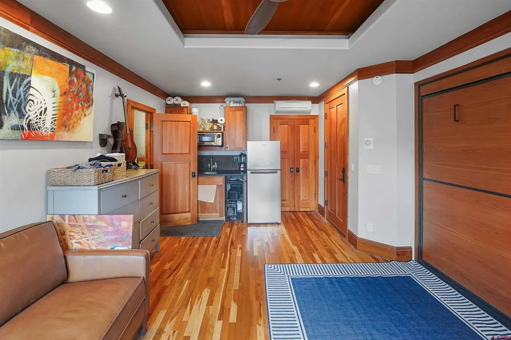 766 main Avenue #201 Durango, CO 81301