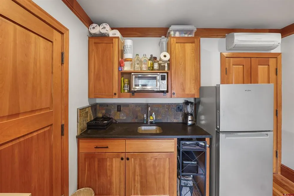 766 main Avenue #201 Durango, CO 81301
