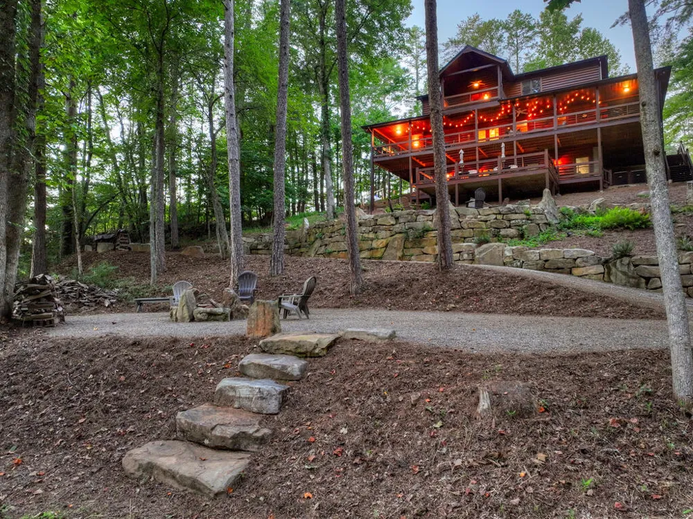 303 Major Ridge Road Blue Ridge, GA 30513