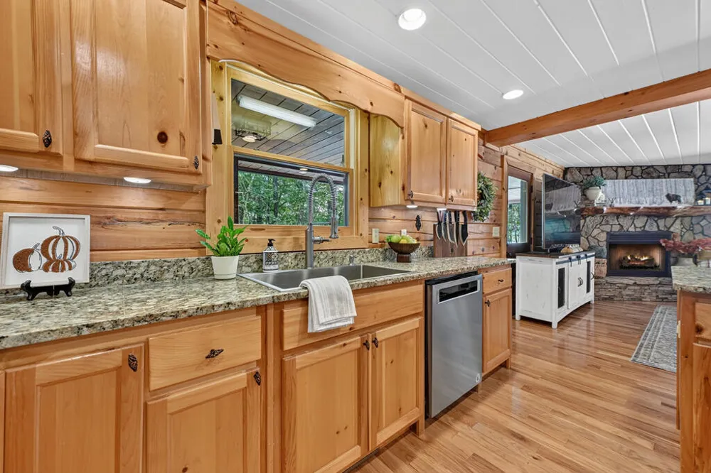 303 Major Ridge Road Blue Ridge, GA 30513
