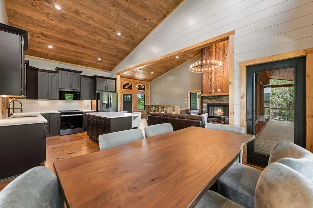 416 Windy Valley Trail Blue Ridge, GA 30513