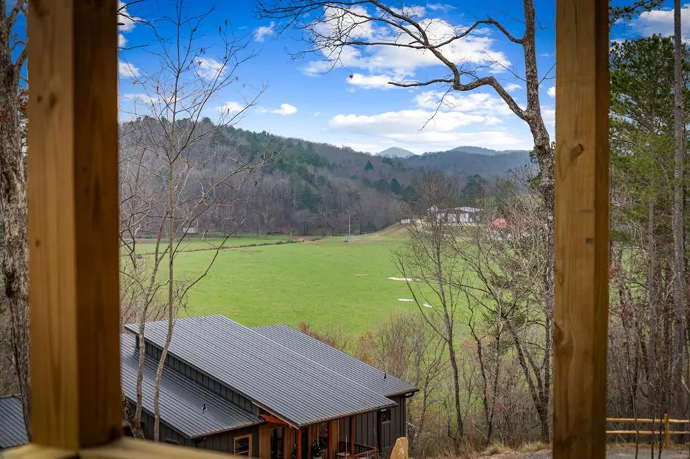 416 Windy Valley Trail Blue Ridge, GA 30513