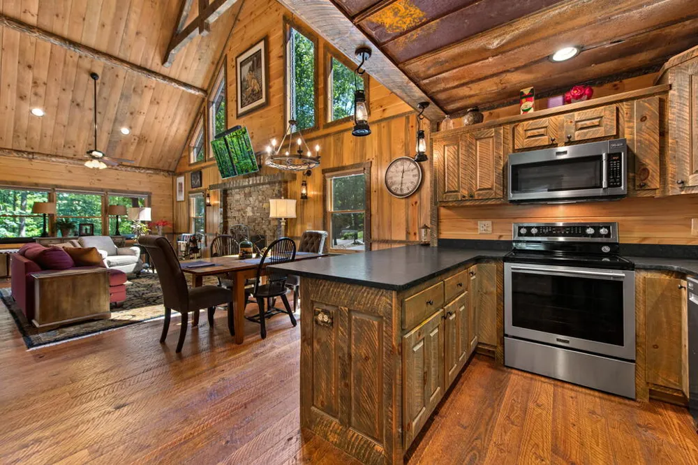 60 Oasis Drive Blue Ridge, GA 30513