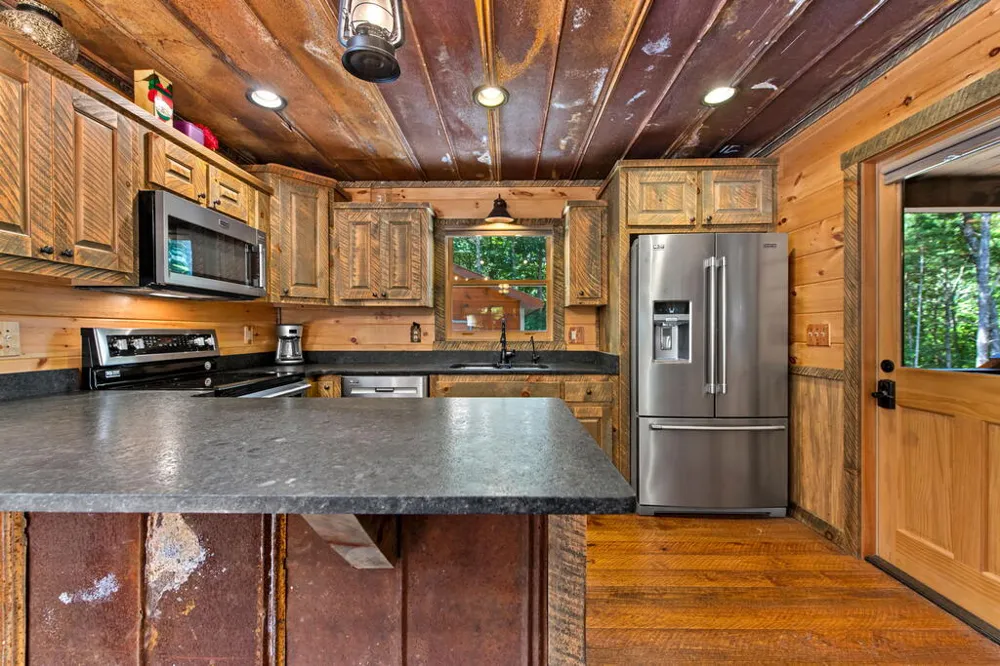 60 Oasis Drive Blue Ridge, GA 30513