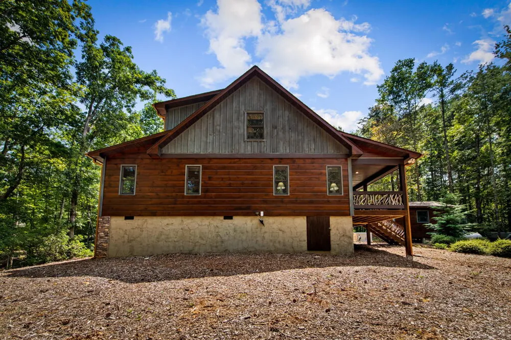 60 Oasis Drive Blue Ridge, GA 30513