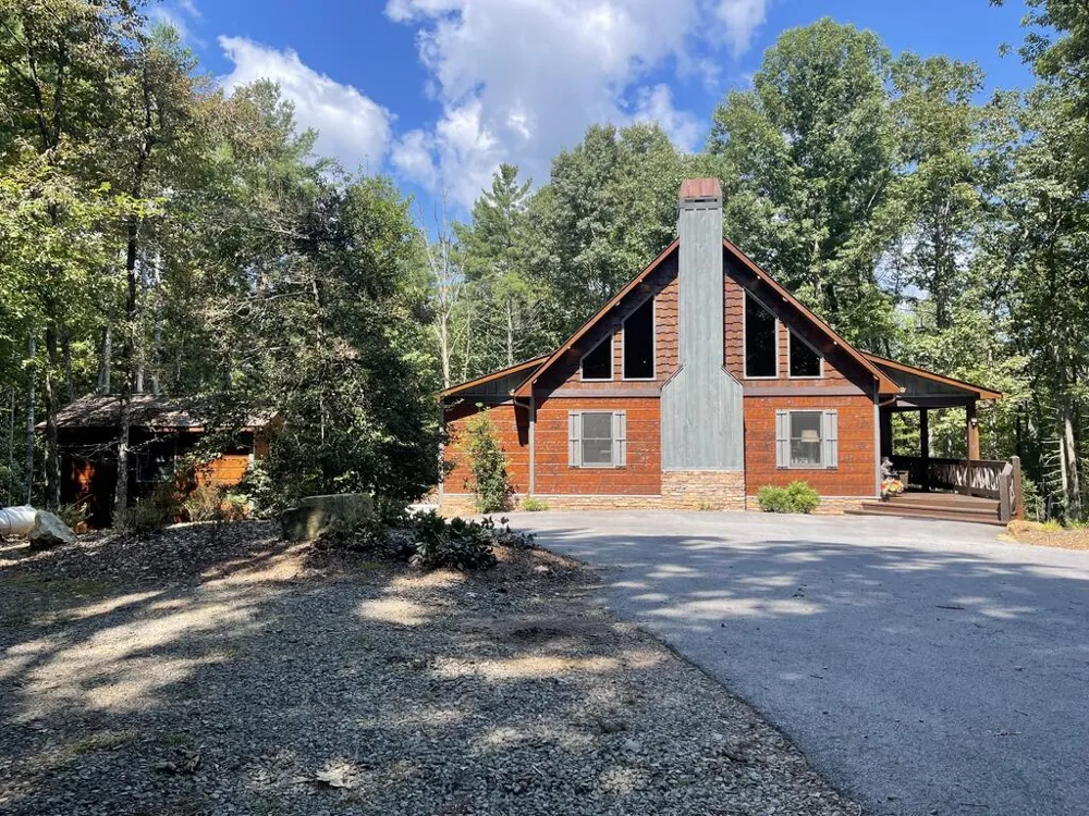 60 Oasis Drive Blue Ridge, GA 30513