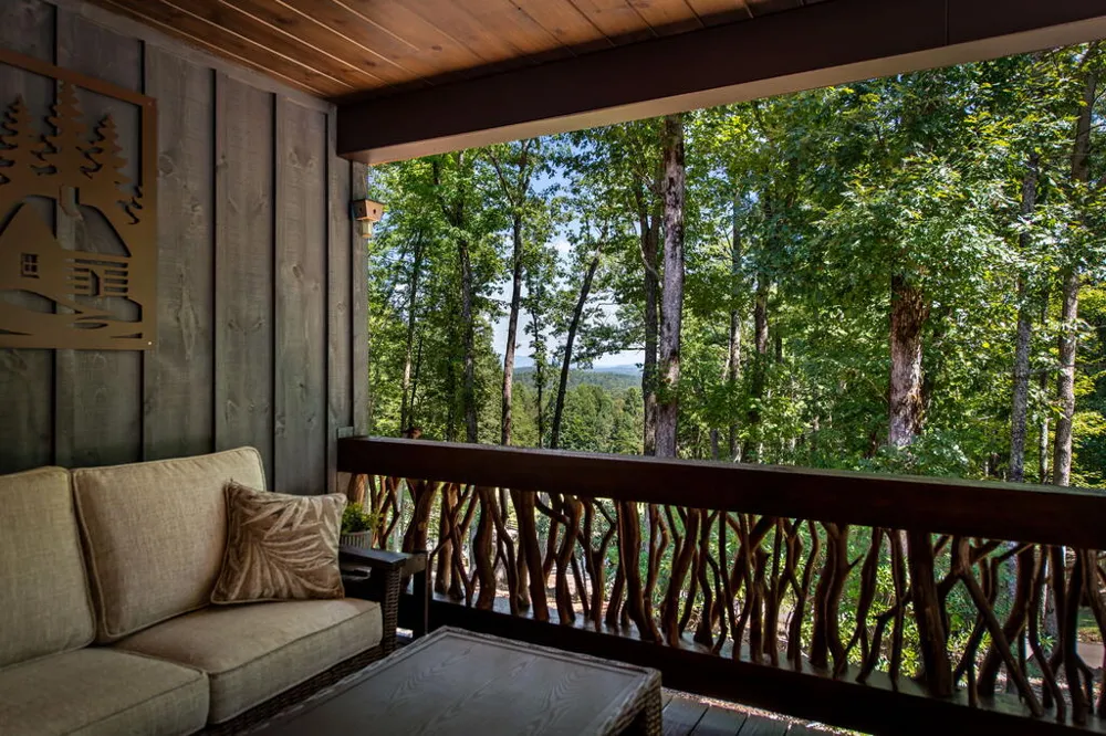 60 Oasis Drive Blue Ridge, GA 30513