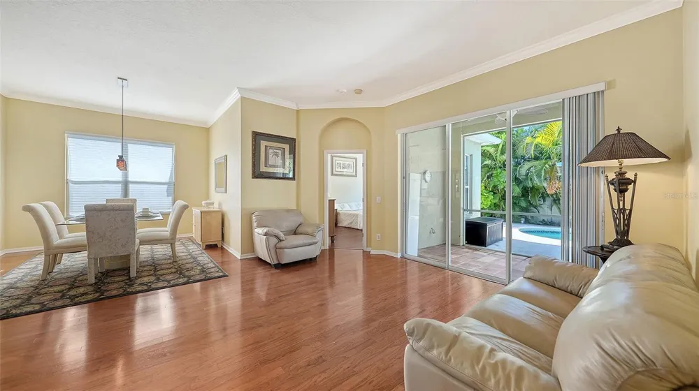 5308 52ND AVENUE W Bradenton, FL 34210