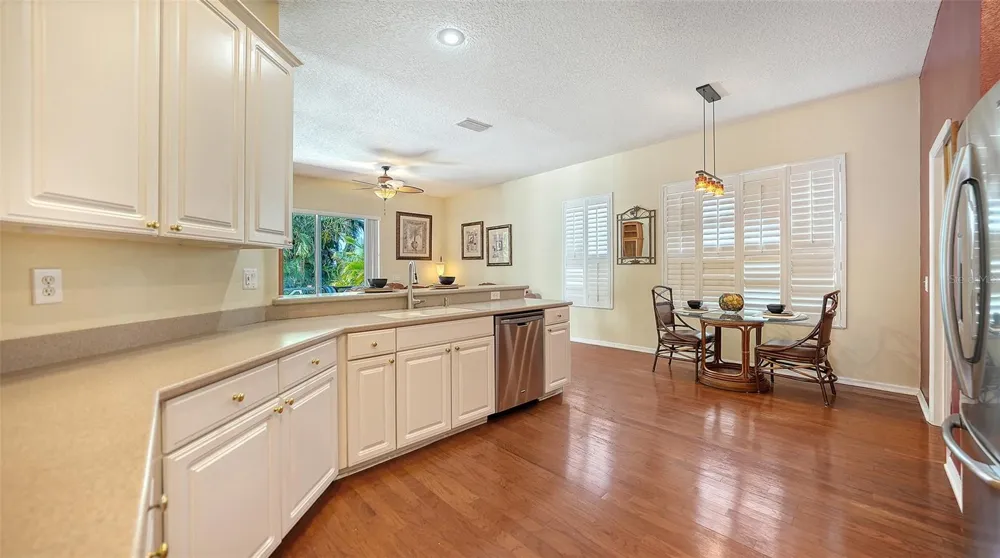 5308 52ND AVENUE W Bradenton, FL 34210