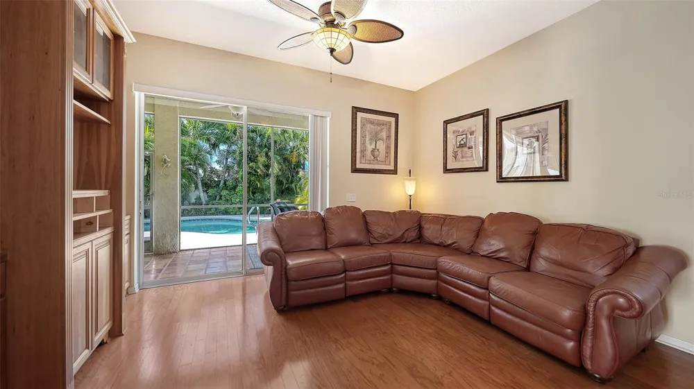 5308 52ND AVENUE W Bradenton, FL 34210