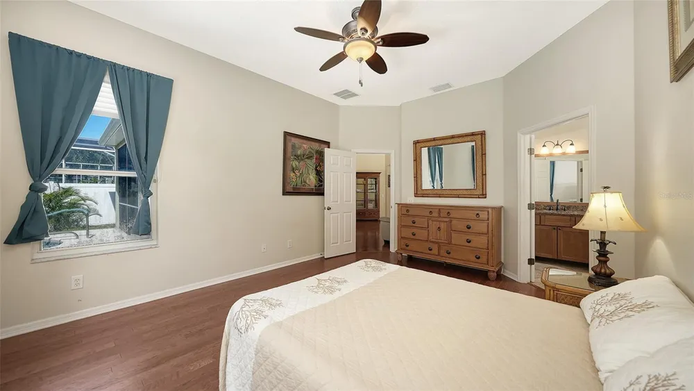 5308 52ND AVENUE W Bradenton, FL 34210