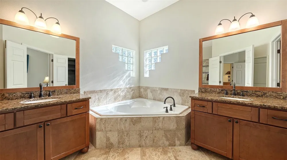5308 52ND AVENUE W Bradenton, FL 34210
