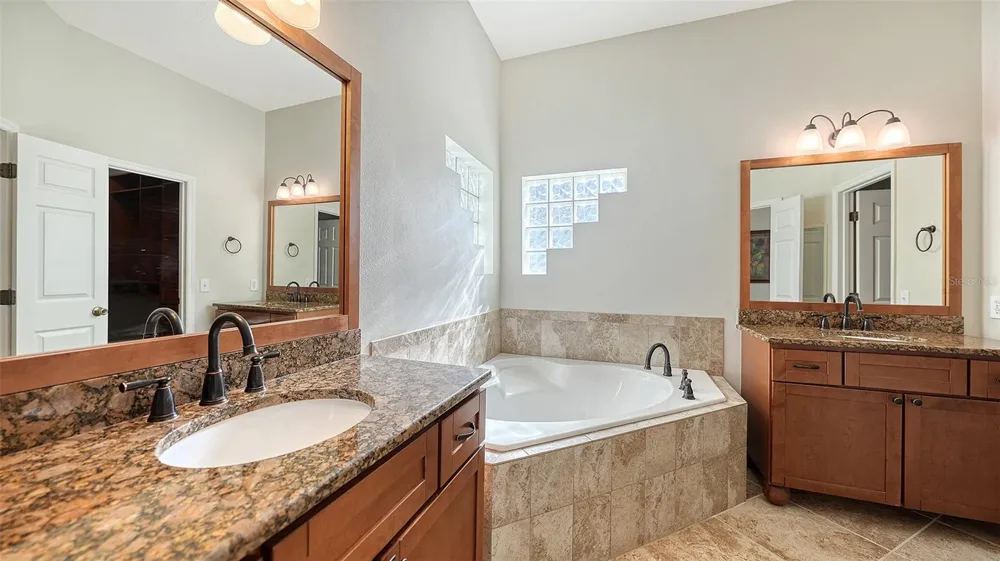5308 52ND AVENUE W Bradenton, FL 34210
